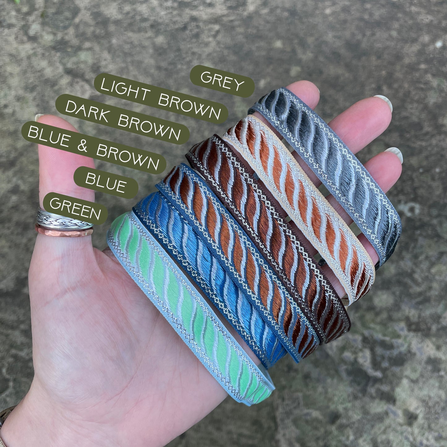 C A N D Y ∘ C A N E ∘ E M B R O I D E R E D ∘ I D ∘ C O L L A R