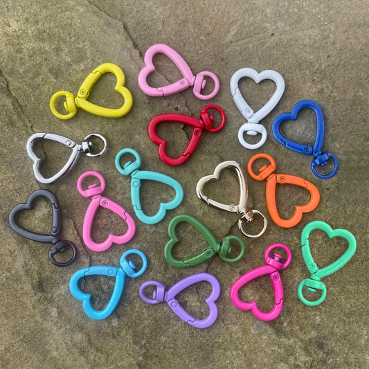 H E A R T ∘ S W I V E L ∘ C L I P ∘ C L A S P ∘ F O R ∘ I D ∘ T A G S